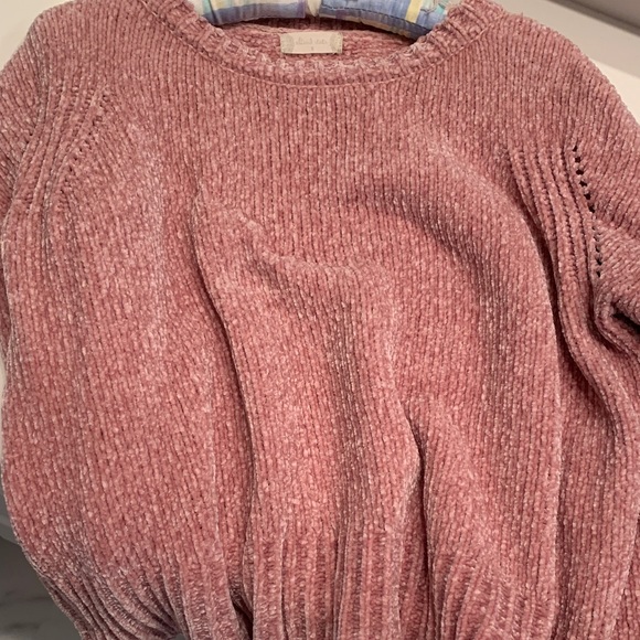 Women's Ribbed Pink Sweater - Picture 2 of 10
